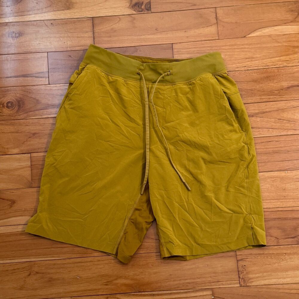 Men Lululemon T.H.E. Short 9" *Linerless Tapered Fit Gold Spice Size Small - Picture 3 of 8